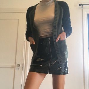 V-neck Collegiate Cardi